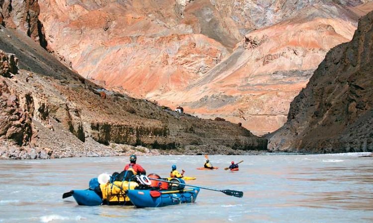 River-Rafting-in-Zanskar-River